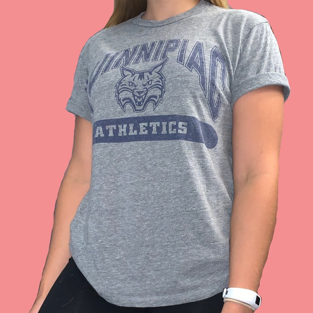 quinnipiac college t-shirt